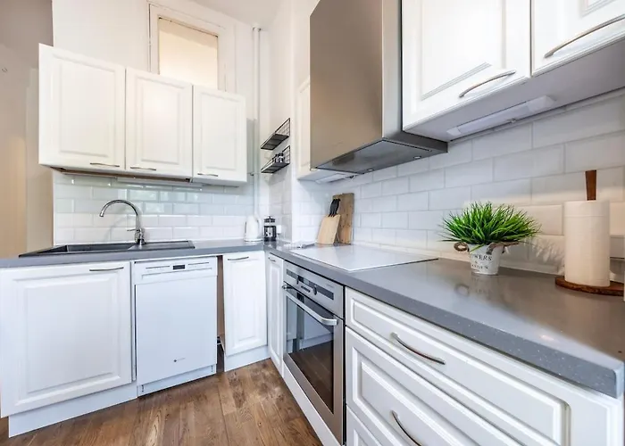 아파트 Center, High Ceilings, 75m2 2br Free Parking