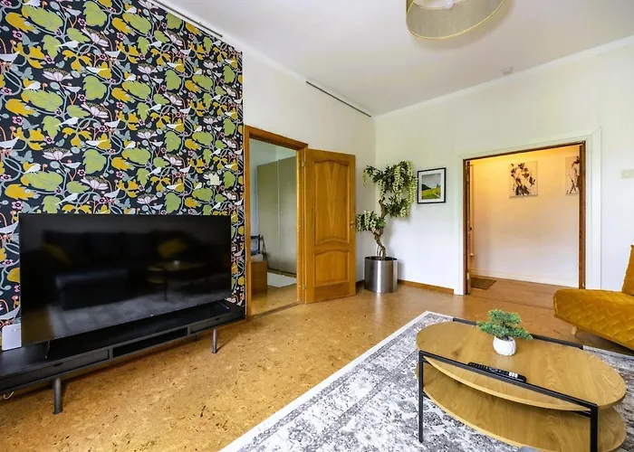 アパート Center, High Ceilings, 75m2 2br Free Parking